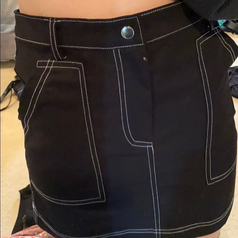 black skirt